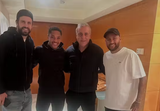 Neymar, Pique treffen Barcelona-Stürmer zu Gesprächen